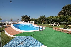 1070 Villa Rosario