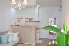 Happy Apartments