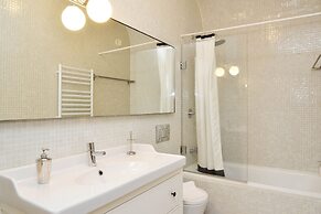 Chiado Luxury Experience Apartment