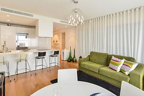Sunny & Bright Amoreiras Apartment