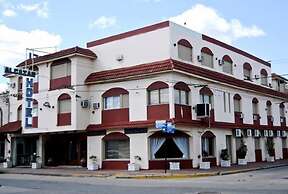 Hotel Alcazar