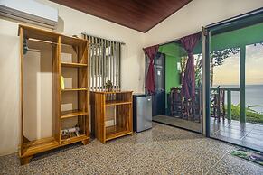 Cotingas Ocean View