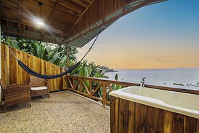 Cotingas Ocean View