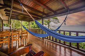 Cotingas Ocean View