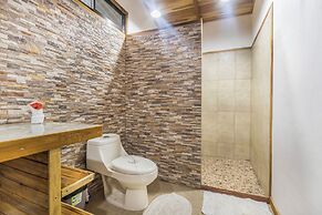 Cotingas Ocean View