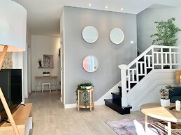 Home Out City House
