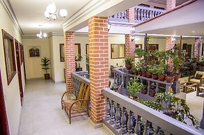 La Colmena Hotel
