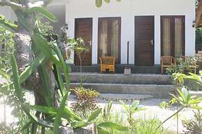 Villa Green House