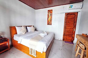 Road Beach Villa