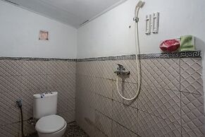 Road Beach Villa
