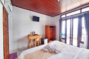 Road Beach Villa