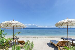 Road Beach Villa