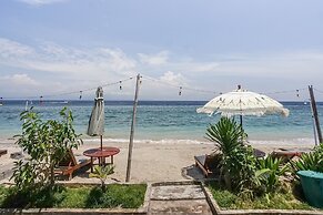 Road Beach Villa
