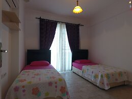 Lale Apart