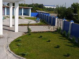 Mini-Hotel Kompleks Parus