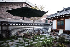 BongHwangJae Hanok