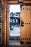 BongHwangJae Hanok