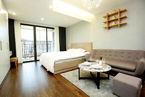 Bayhomes D' Le Roi Soleil Apartment