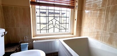 Heritage Millworkers Cosy Cottage
