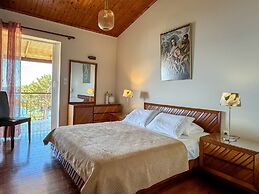 Anthoula's House