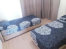 Jad Airport Luxury Apart Golf Pool