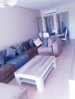 Jad Airport Luxury Apart Golf Pool