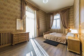 Magnificent Apartment at Luteranska