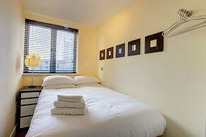 Location Spacious Apartment With Parking