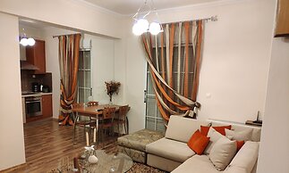 Travell Suite 11