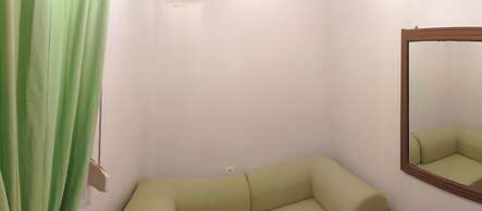 Travell Suite 11
