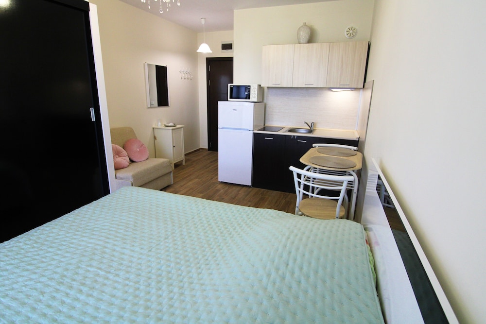 Menada Apartments in Cascadas