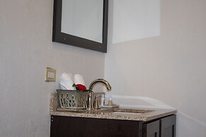 The Pub Comfort Suites