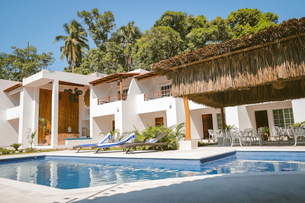 Solez Zihuatanejo