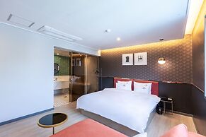 Brown Dot Hotel Sasang Renecite