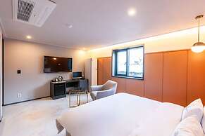 Brown Dot Hotel Sasang Renecite