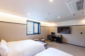 Brown Dot Hotel Sasang Renecite