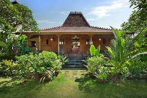 Mahe Garden Inn and Villas