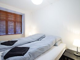 Park 1 - Lovely 1-bdr Apt Close to Metro