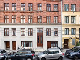 Park 1 - Lovely 1-bdr Apt Close to Metro