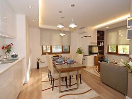 Aura Suites