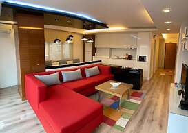 Aura Suites