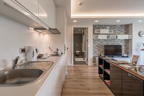 Aura Suites