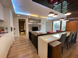 Aura Suites