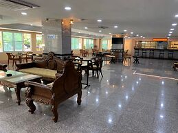 A.A. Pattaya Golden Beach Hotel