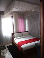 Nyamindi Resort
