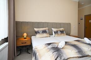 Kispet Deluxe Hotel