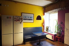 Vitamin Rooms