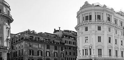 U-Visionary Roma Hotel