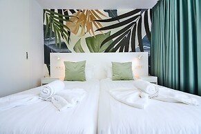 Palm Suites