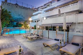 Palm Suites